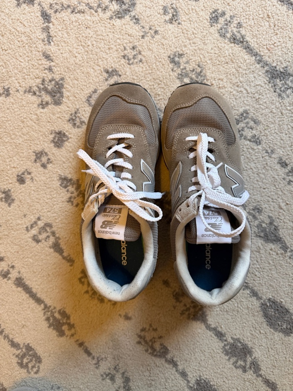 Women’s New Balance Classic 574 size 9